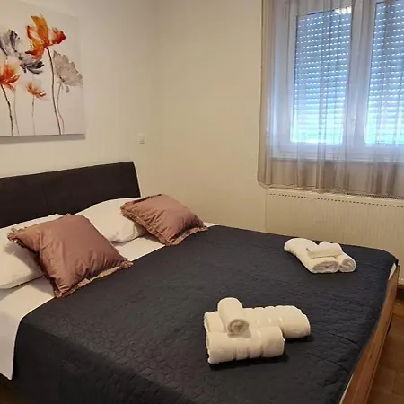 Apartman Lovor Primosten Exterior photo