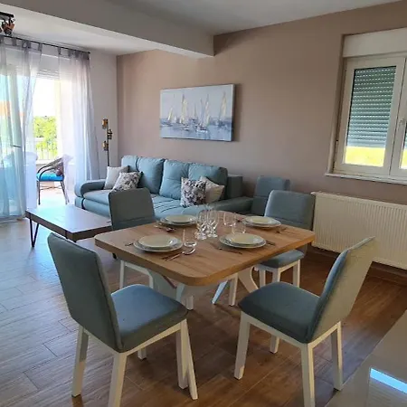 Apartman Lovor Primosten Exterior photo
