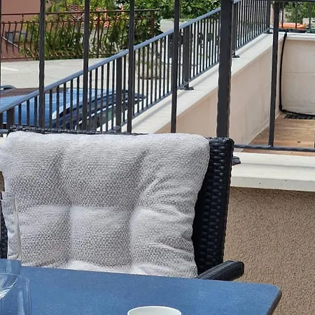 Apartman Lovor Primosten Exterior photo