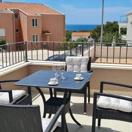 Apartman Lovor Primosten Exterior photo
