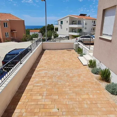 Apartman Lovor Primosten Exterior photo