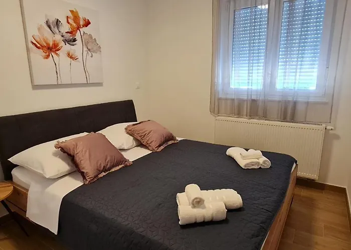 Apartman Lovor