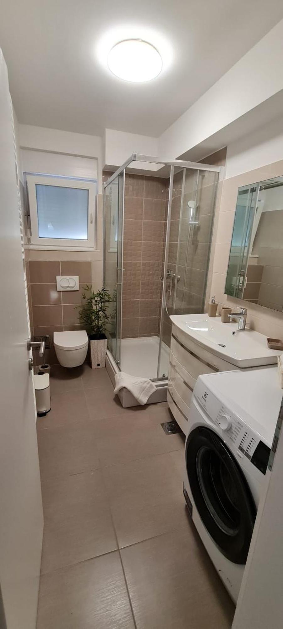 Apartment Lovor