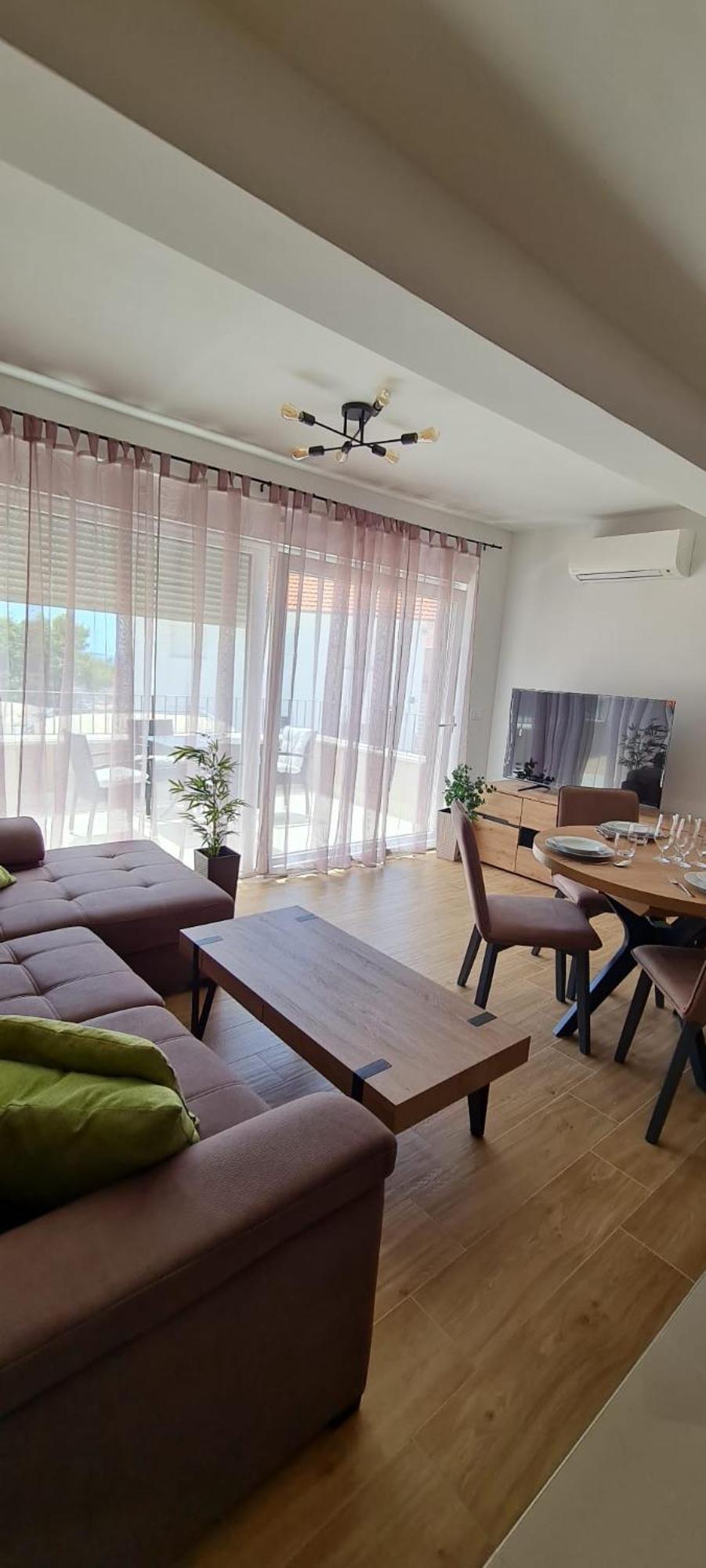 Lovor Apartment *