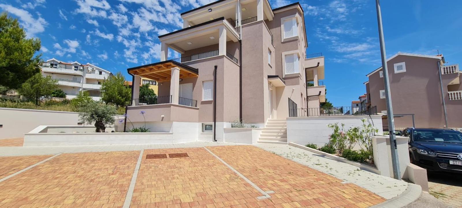 Lovor Apartment Primosten