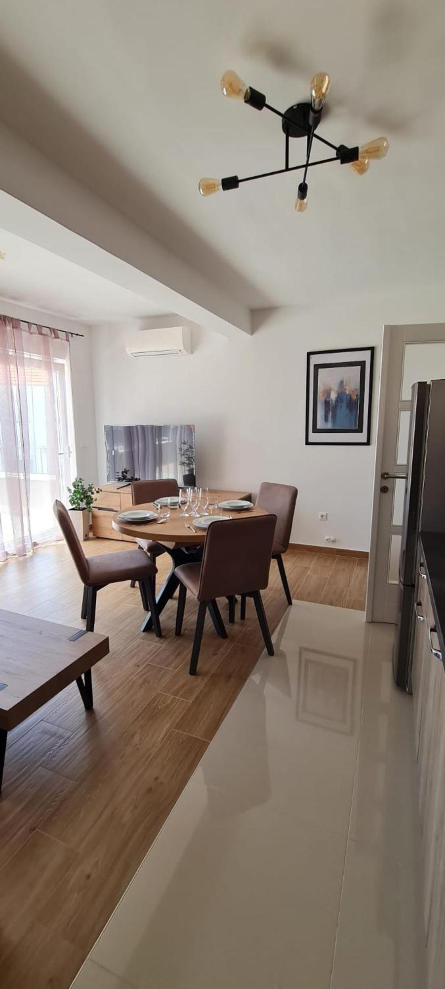 Lovor Apartment *